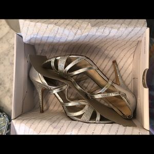 NEW ALDO FORMAL HEELS